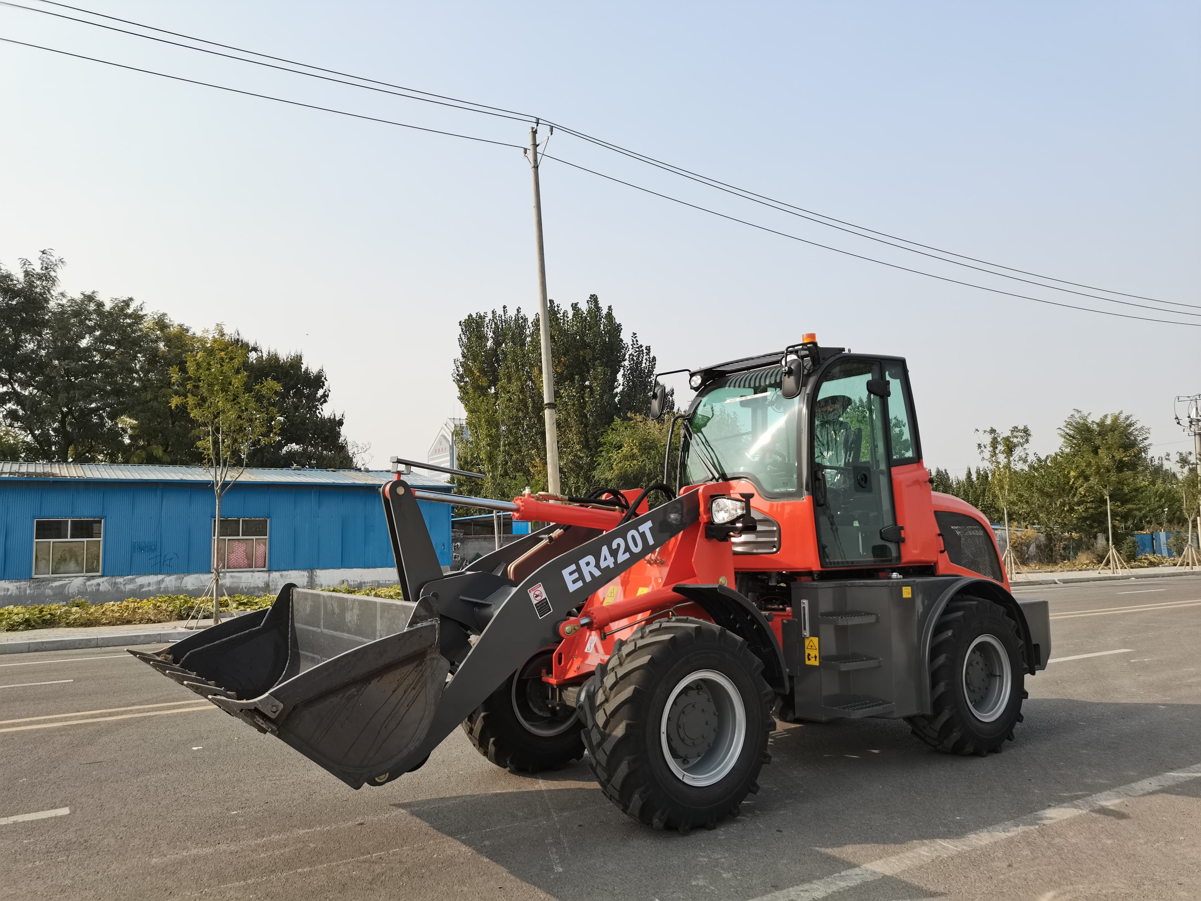 Ładowarka ER420T