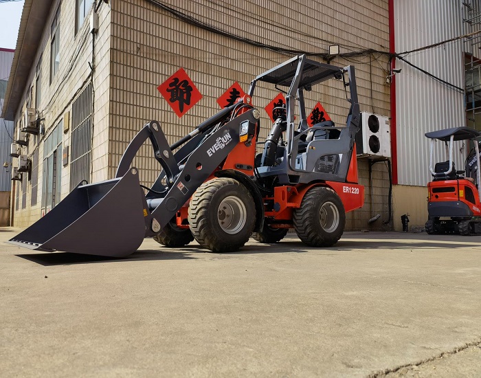 Ładowarka kołowa ER1220